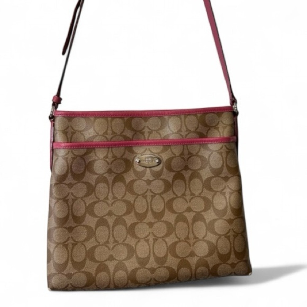 Coach Stylish Pink Handbag signature c pattern purse crossbody bag hangtag brown